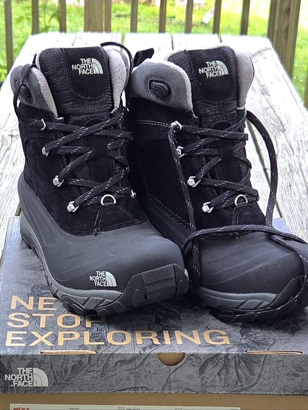The North Face Chilkat II Boots Men's‎ 10.5 Black Gray Waterproof 200g NIB